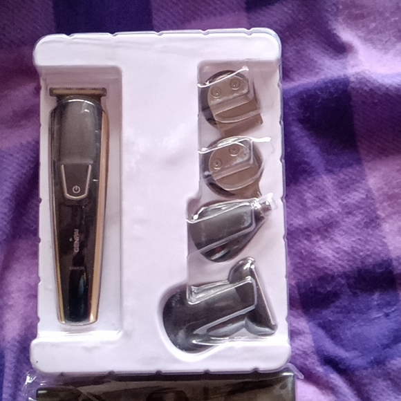 Brand New 8 in 1 Cordless Trimmers - Picture 2 of 4